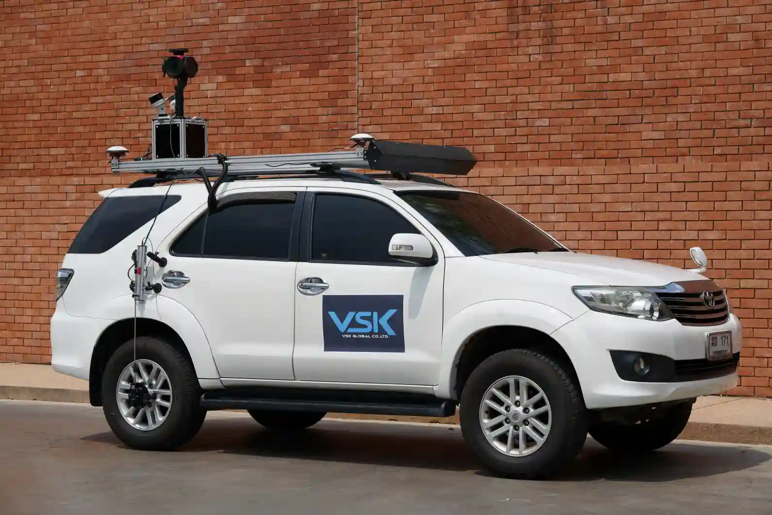 VSK Global's Mobile Mapping System With SBG Systems' Apogee D Inside